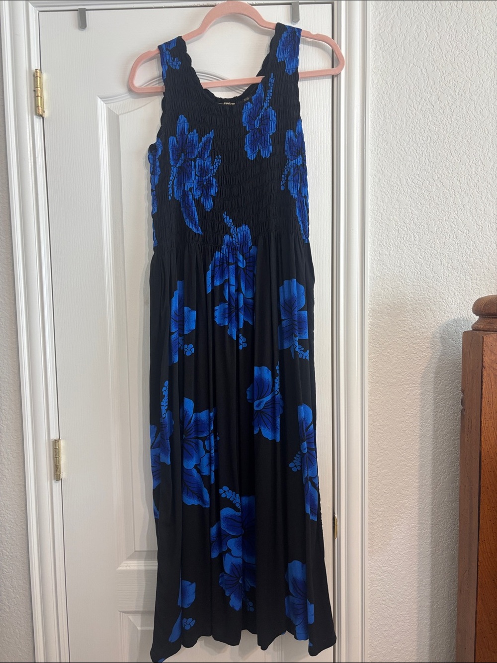 Aloha Hut Blue Floral Hawaiian Smocked Maxi Dress - Women